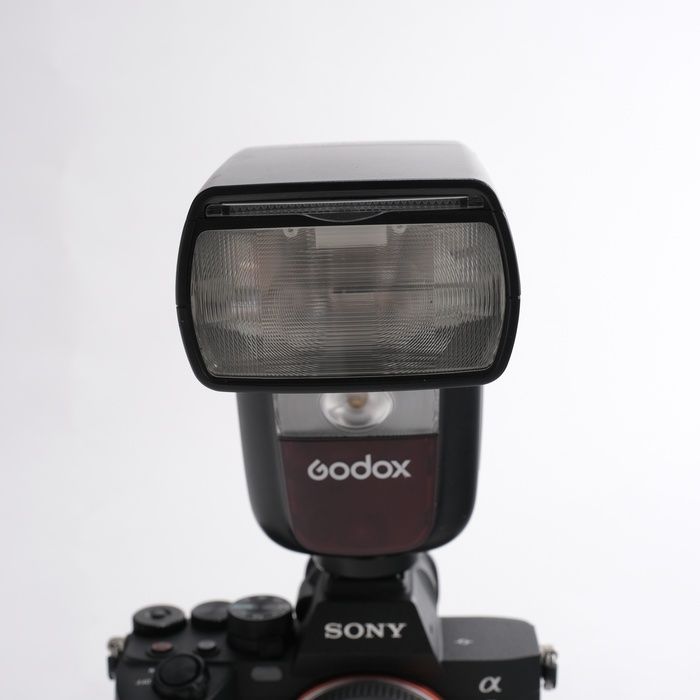 ★ご注文品★英ウクライナ3種80枚（詳細参照） 中古】(コ゛ト゛ックス) GODOX GODOX V860III S クリップオン