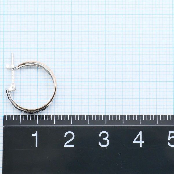 総重量約0.9g