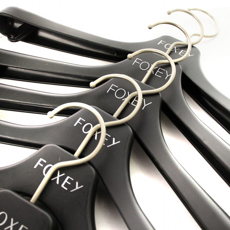 FOXEY 黒衣類ハンガー 15本セット foxeyハンガー10本セット FOXEY 黒衣類ハンガー 15本セット FOXEY 黒