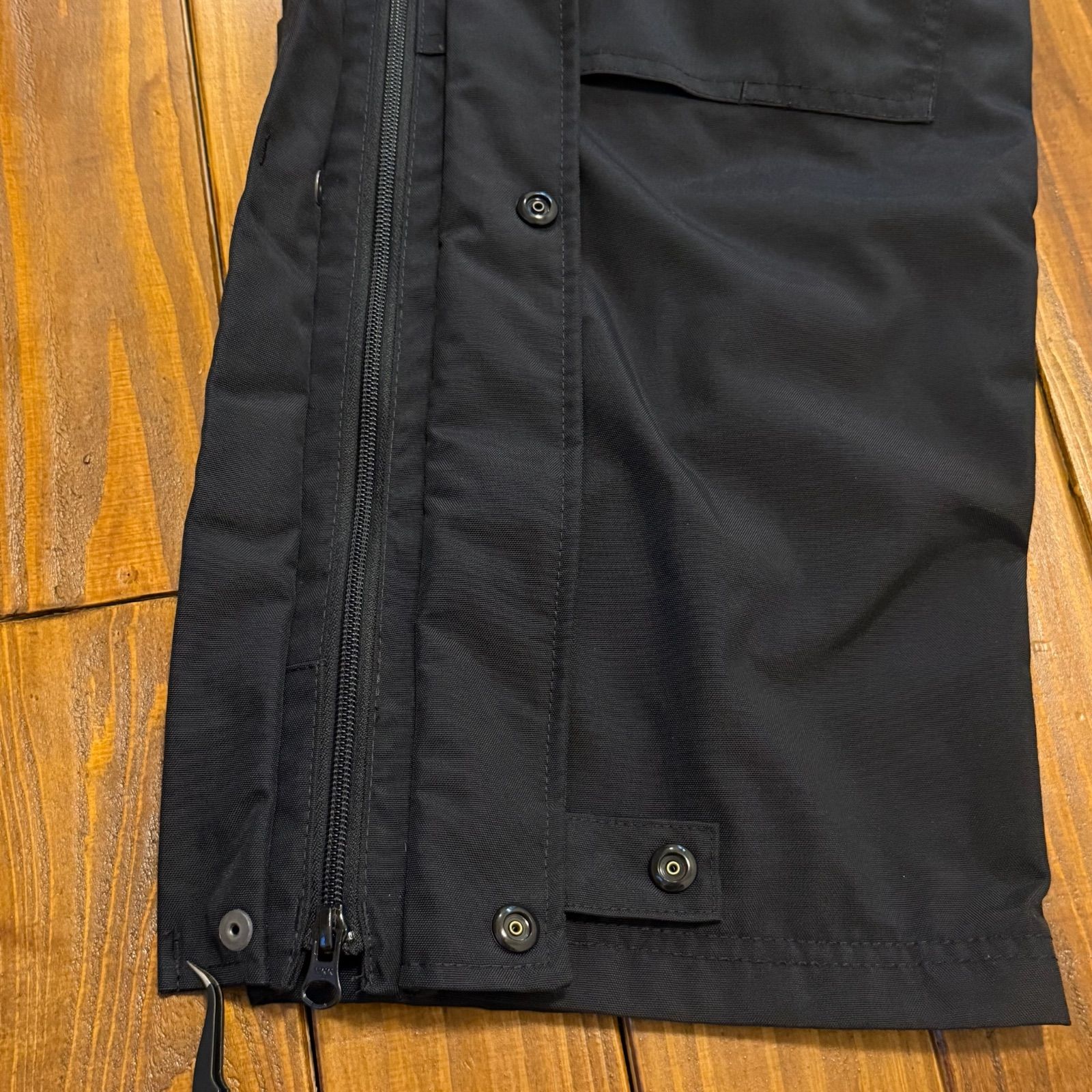 Carhartt カーハート】ナイロン防寒パンツ ブラック 中綿入り Mサイズ 