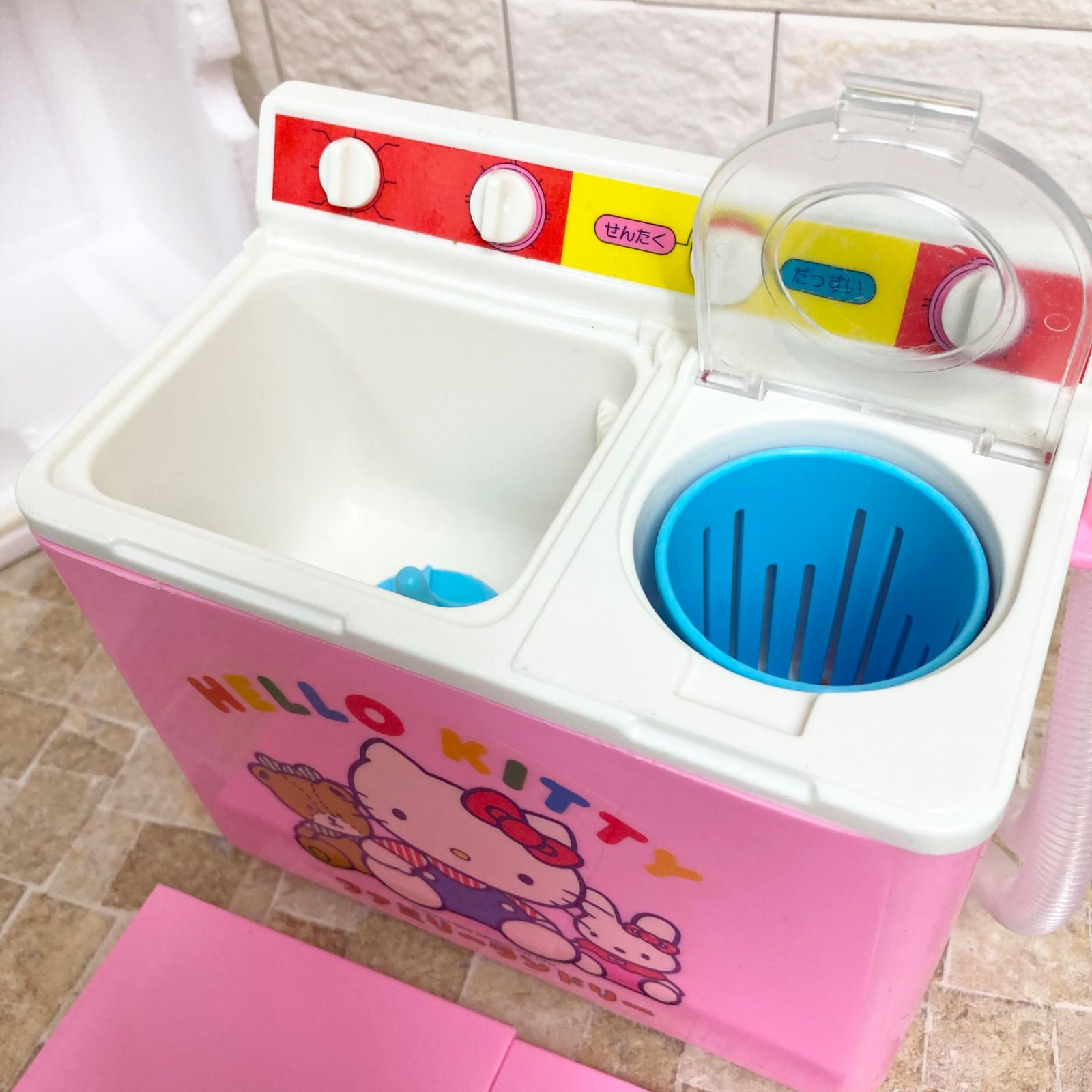 美品 動作確認済】ハローキティ ファミリーランドリー 洗濯機 サンリオ