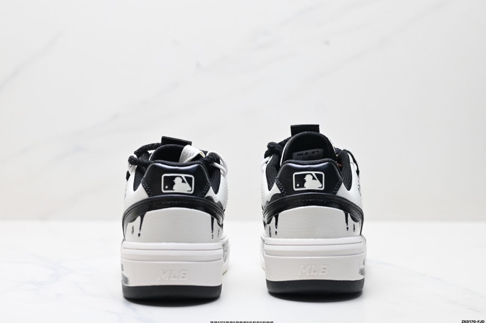 MLB チャンキーライナー (CHUNKY LINER) NY (White) CHUNKY LINER NEW YORK YANKEES - MLB KOREA