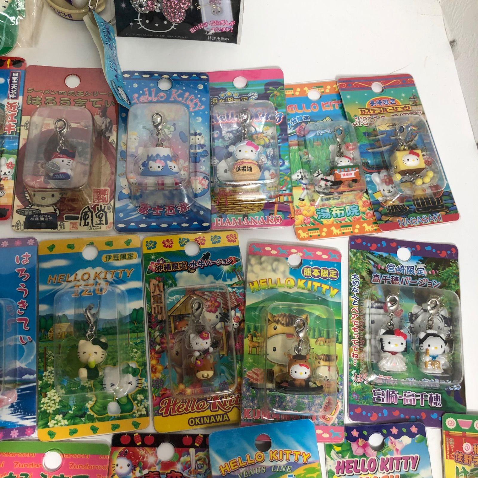 ご当地キティ 根付け ファスナーマスコット その他まとめ売り 70点 レア ご当地キティ 根付け ファスナーマスコット その他まとめ
