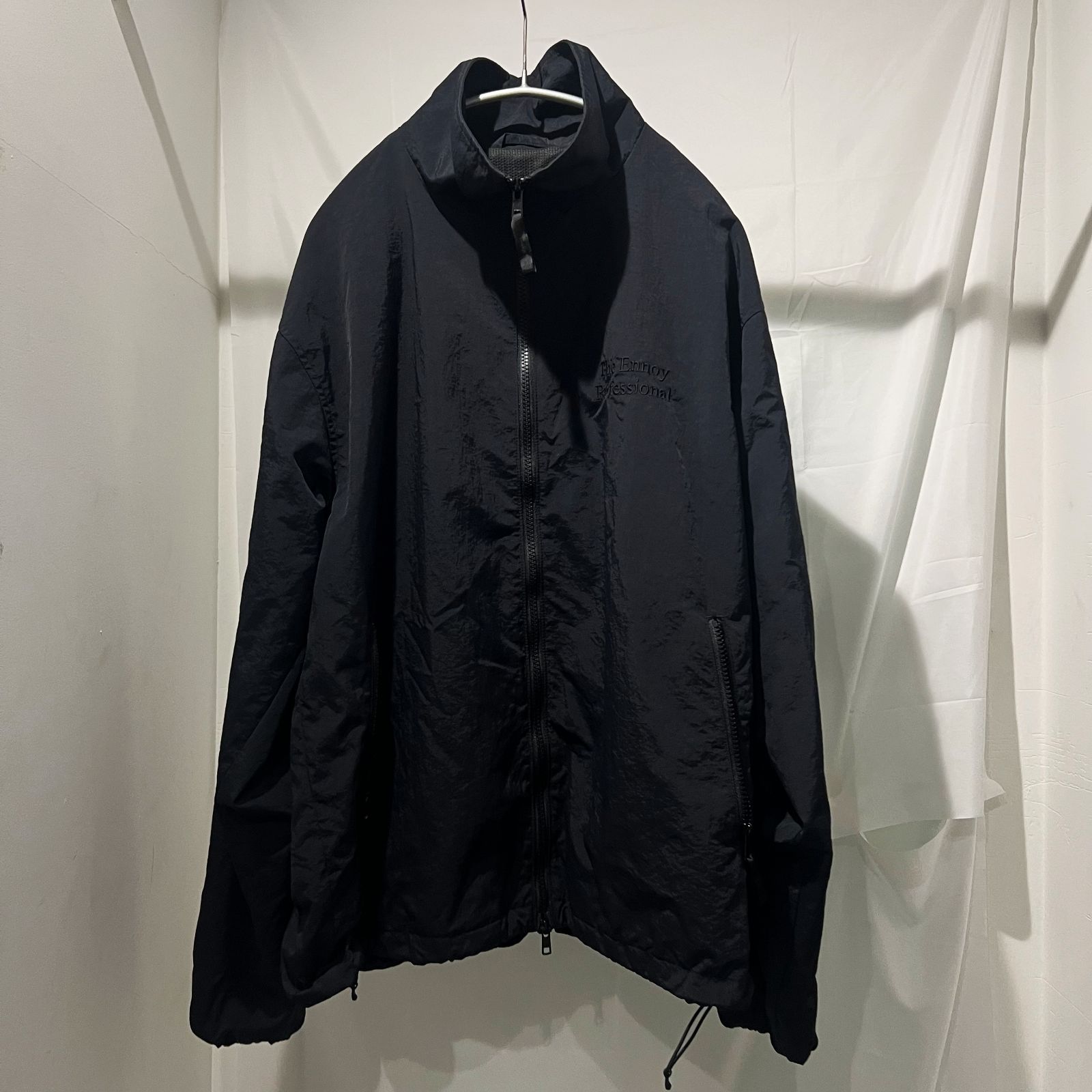 The Ennoy Professional　ザエンノイプロフェッショナル　23SS　ロゴ刺繍 ナイロンセットジャケット　ブラック　size-M 【中目黒R01】