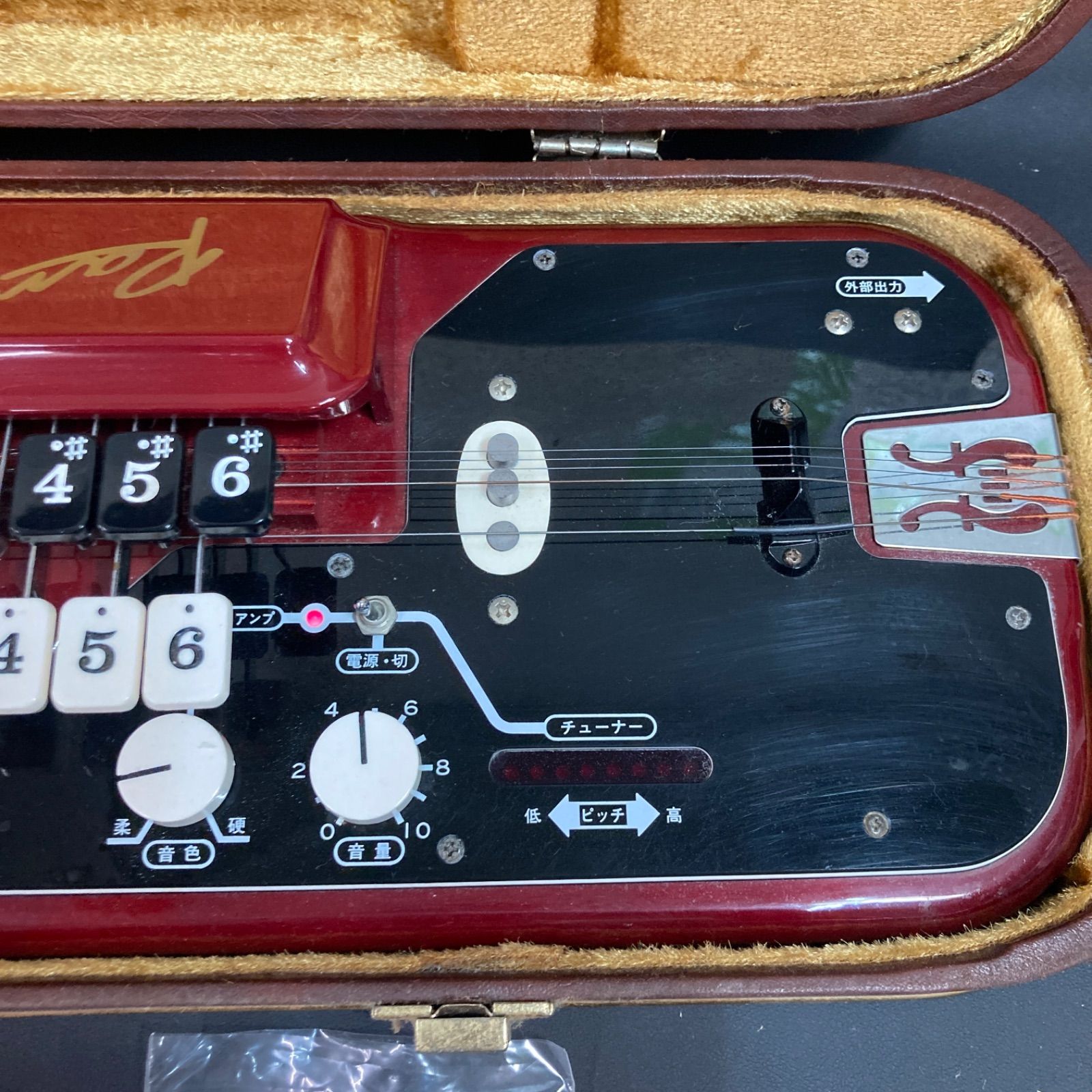 鈴木楽器〝蘭〟大正琴　ハードケース付 鈴木楽器〝蘭〟大正琴 ハードケース付