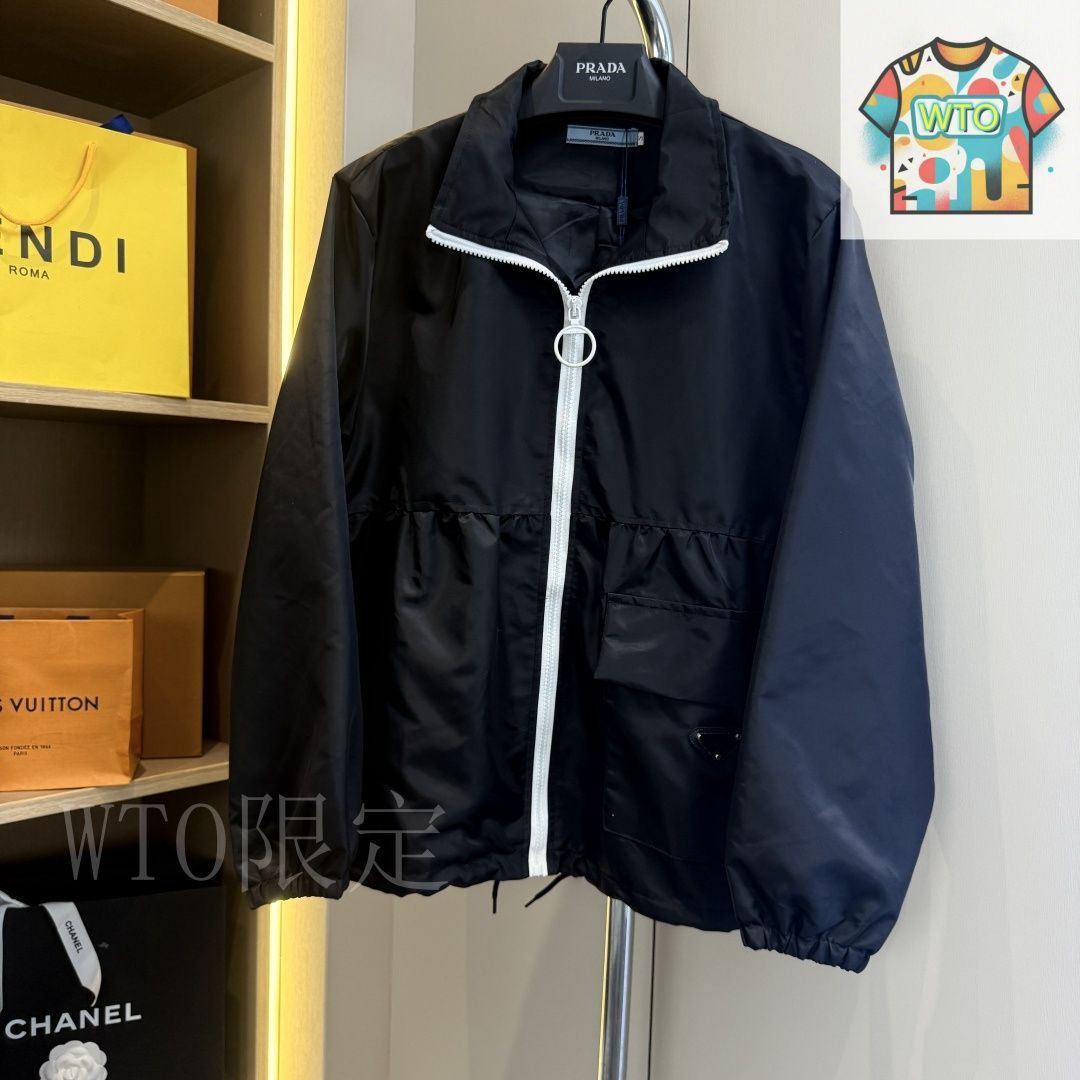 今日特価】Prada 2025 Early Autumn Logo Zip Set-2 - メルカリ