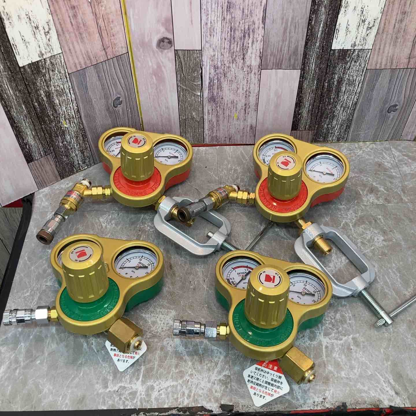 小池酸素工業 レギュレーター 酸素調整器×2 アセチレン調整器×2 セット 動作未 八潮店