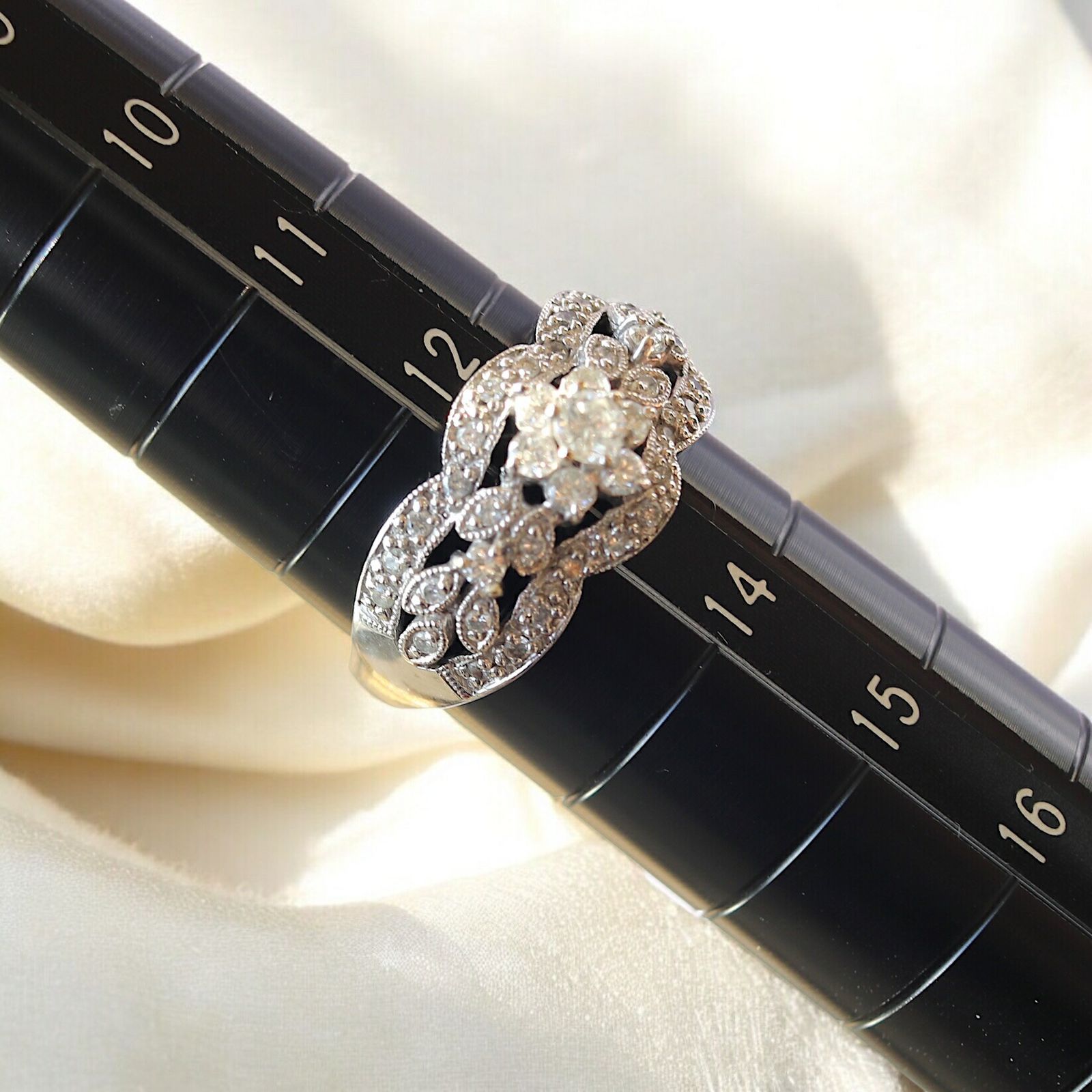 DIAMOND