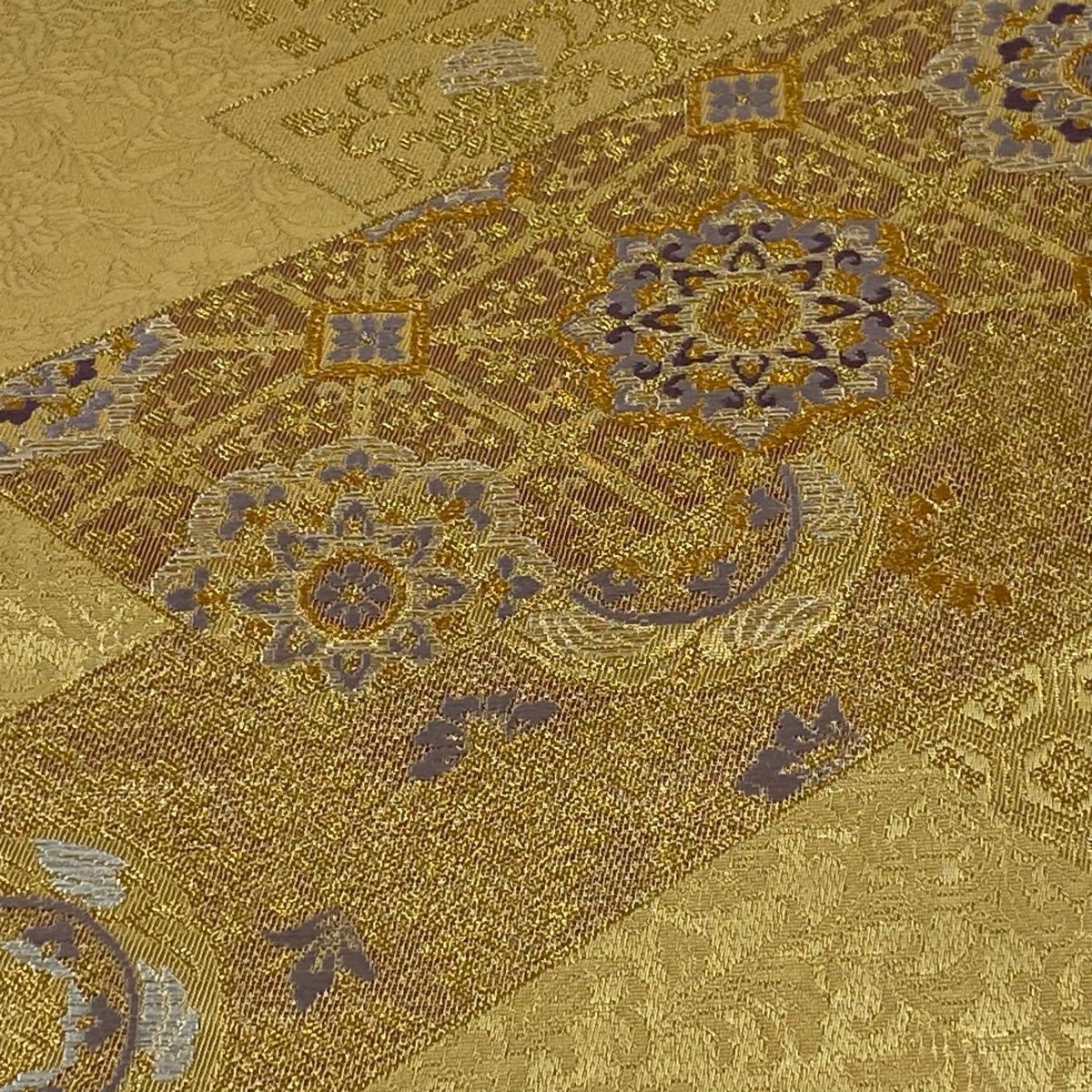 袋帯 秀品 華文 七宝 金銀糸 刺繍 金色 六通 正絹 【中古