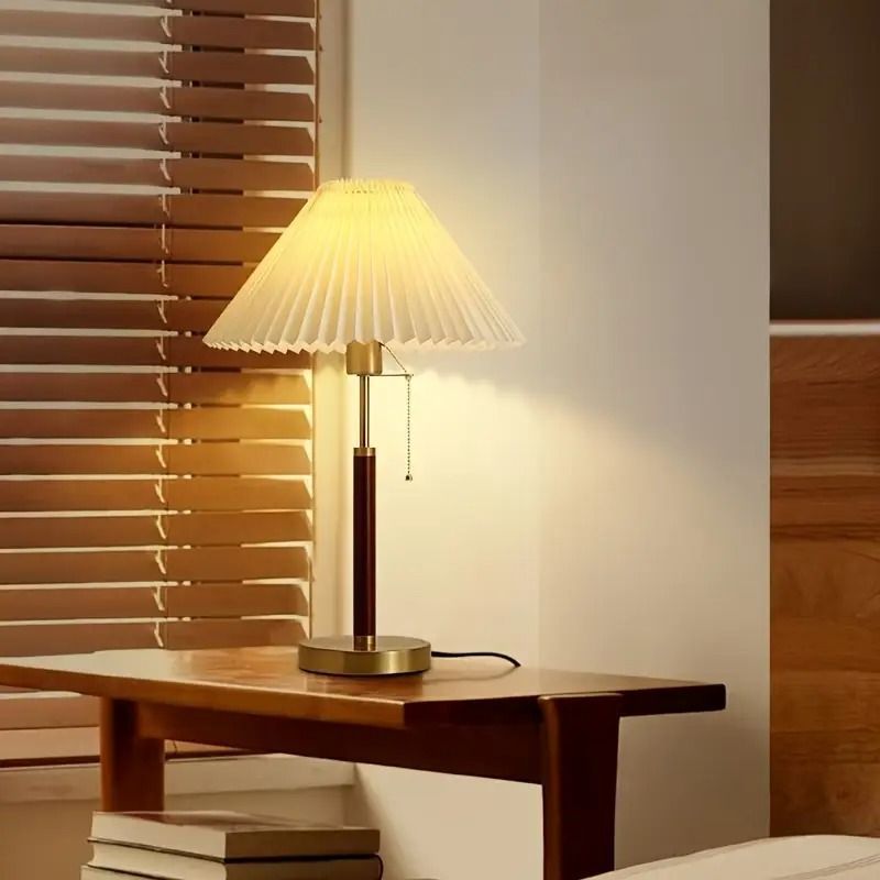 ベッドサイドランプ