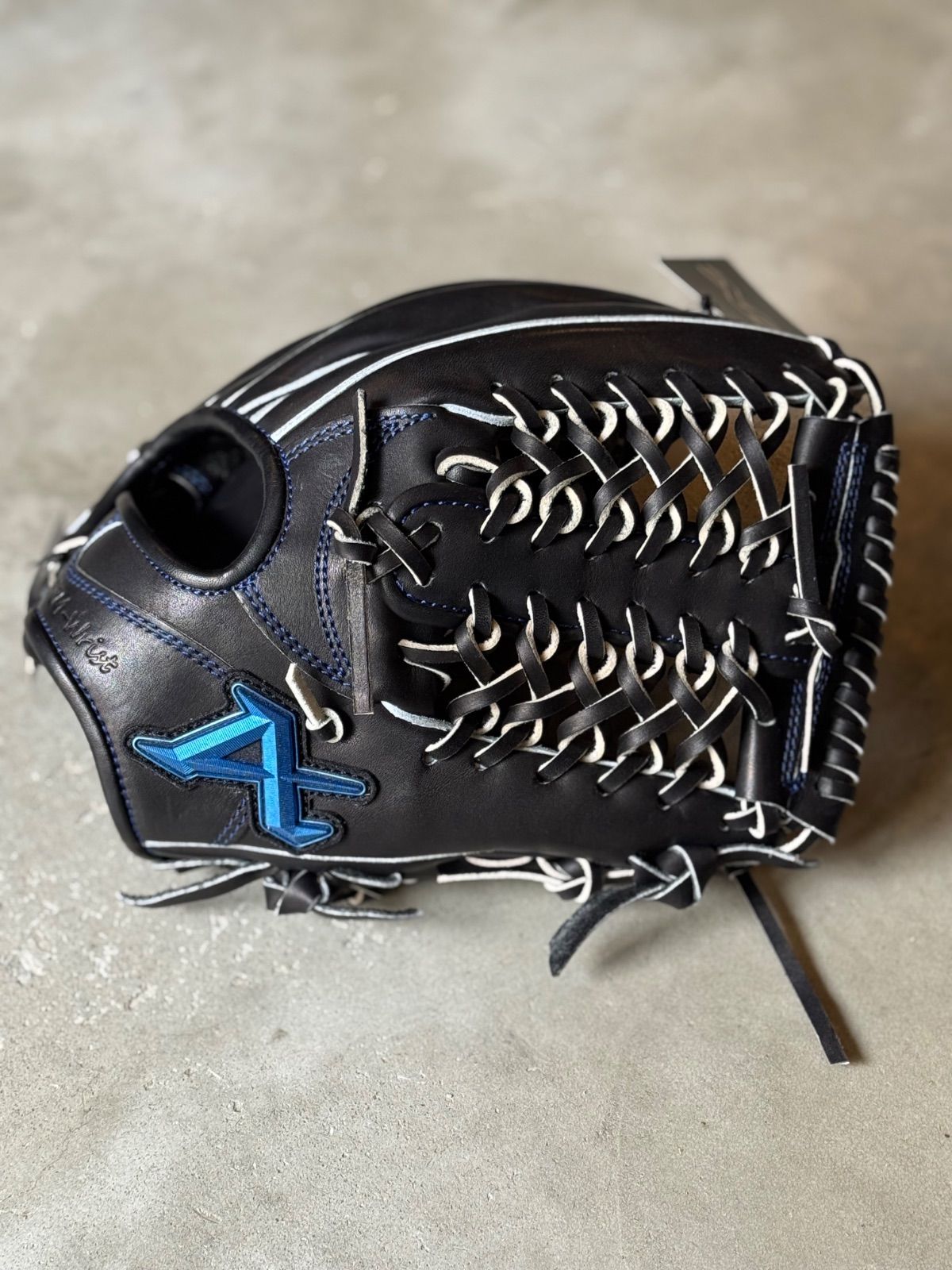 本日限定出品　大特価！　アトムズ　021型　+5mm 硬式　内野用　牧秀悟モデル 牧秀悟DESIGN 限定モデル NEO PROFESSIONAL LINE【ATOMS】硬式用