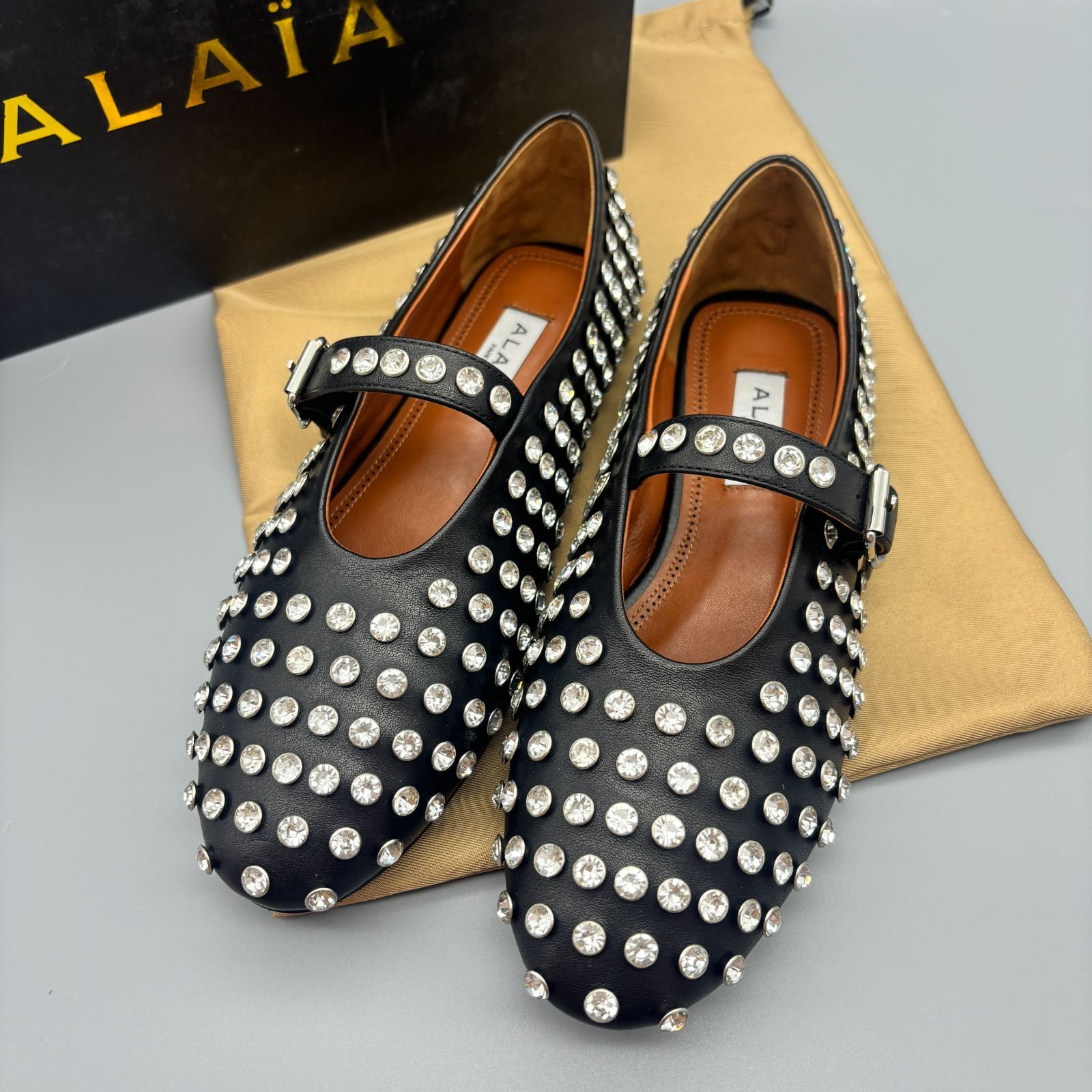 ALAIA ライトストーン ラムスキン製バレリーナ - メルカリ