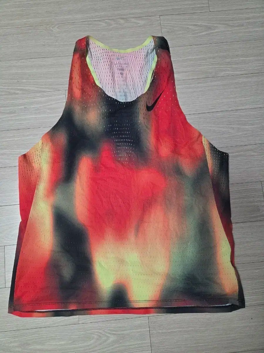 ナイキ エアロスイフト シングレット 海外L