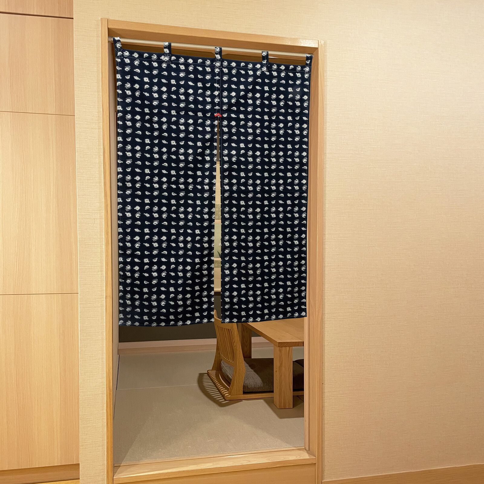 のれん 間仕切り 暖簾 目隠し 和風 綿100% さかな 85×120 日本製 メルカリShops
