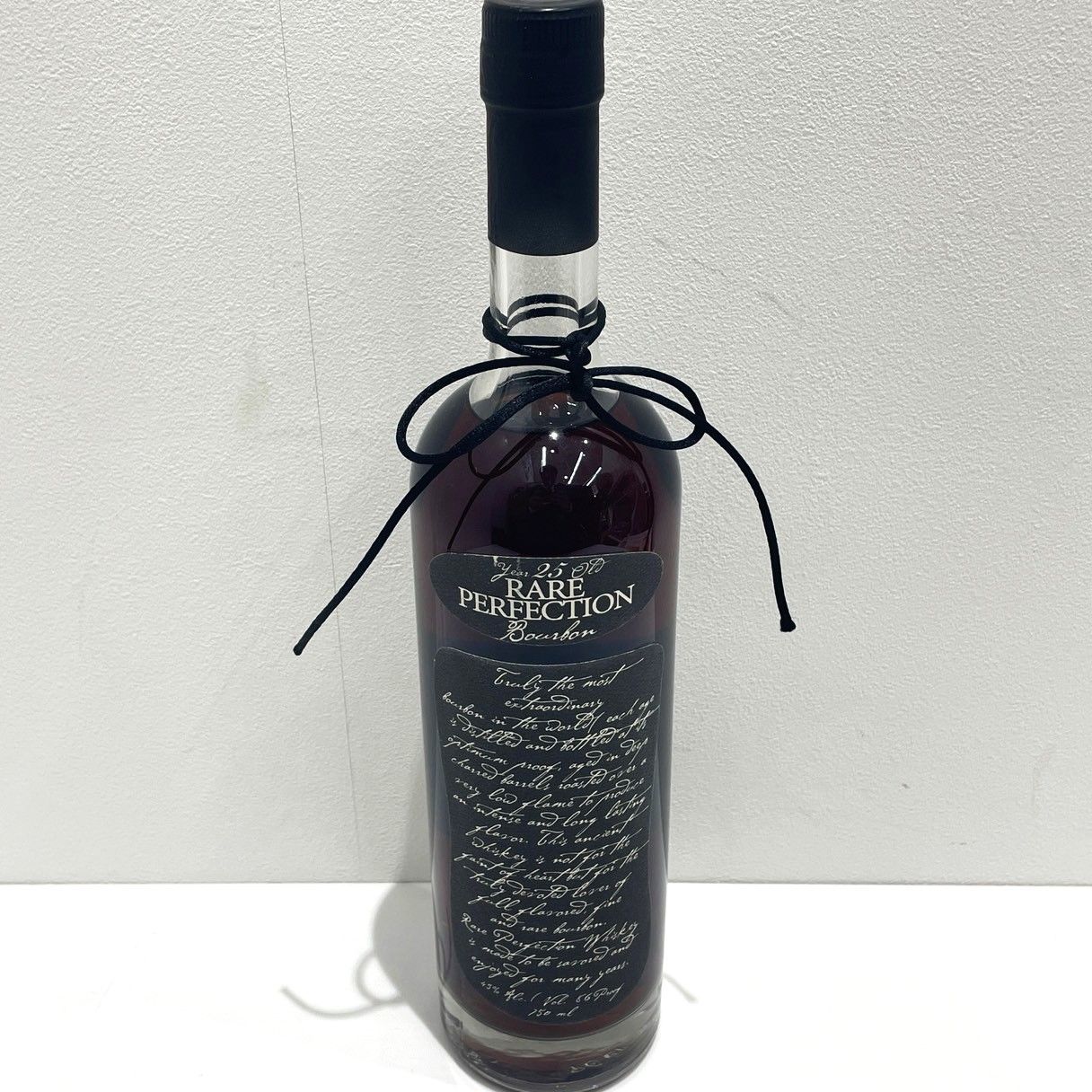 レア パーフェクション 25年 バーボン 750ml 43度 - メルカリ