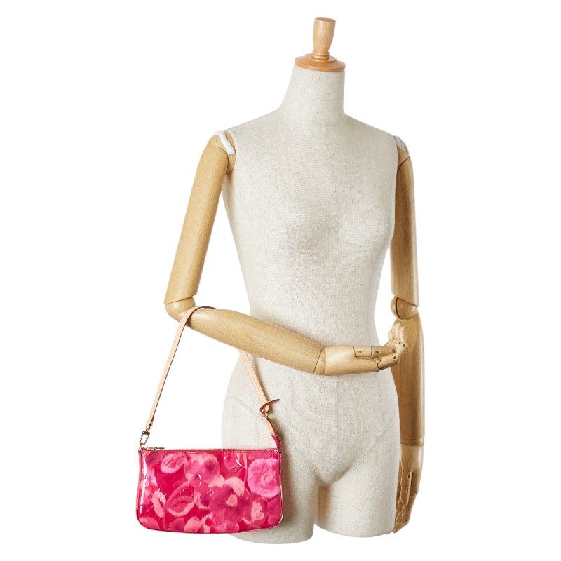 ルイヴィトン LOUIS VUITTON ポシェット アクセソワール  M90042  モノグラム ヴェルニ イカットフラワー カバン 肩掛け アクセサリーポーチ ハンドバッグ ショルダーバッグ パテントレザー ローズアンディアン ピンク 楽天市場】【バッグ】LOUIS VUITTON ルイ ヴィトン モノグラムヴェルニ