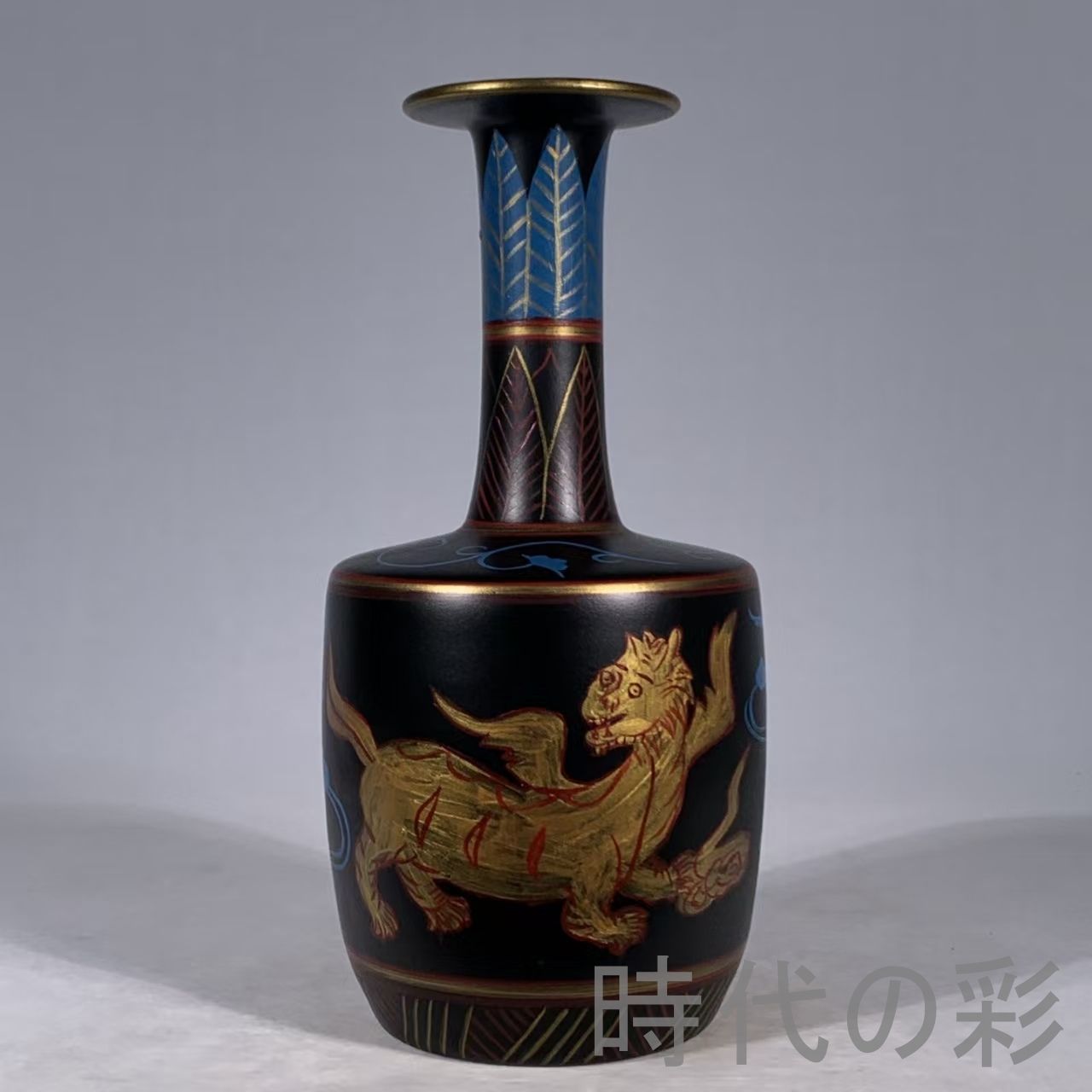 中国古美術 宋代 汝窯 大漆彩絵 神獣文 紙槌瓶 花瓶 文房置物 茶道具 彩絵螺鈿 古陶磁器 旧蔵 古賞物 古玩 時代物 R0710110104