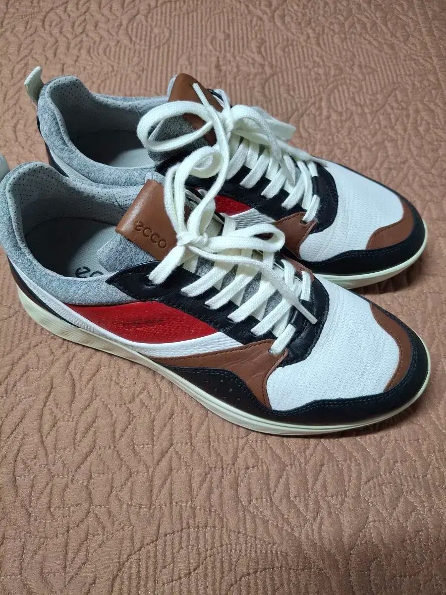 255 Ecco エコー カジュアル ゴルフシューズ 1006