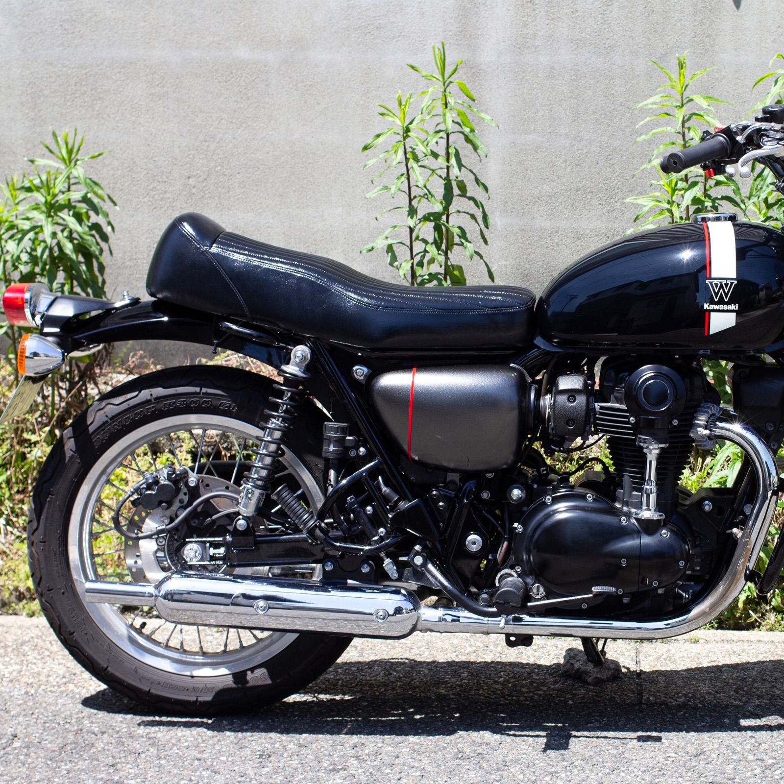 W650/400/800用 薄型ベーツタイプ TTシート MOTOR ROCK (MR-SM045