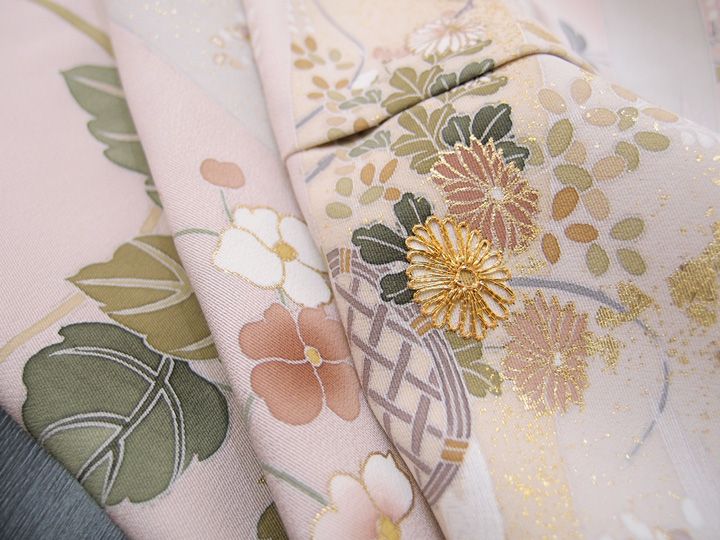 訪問着 正絹 未仕立て 新品 古典 四季花 文様 淡いピンクベージュ 現品限り d008s 訪問着 正絹 未仕立て 新品 古典 四季花 文様 淡いピンクベージュ 現品