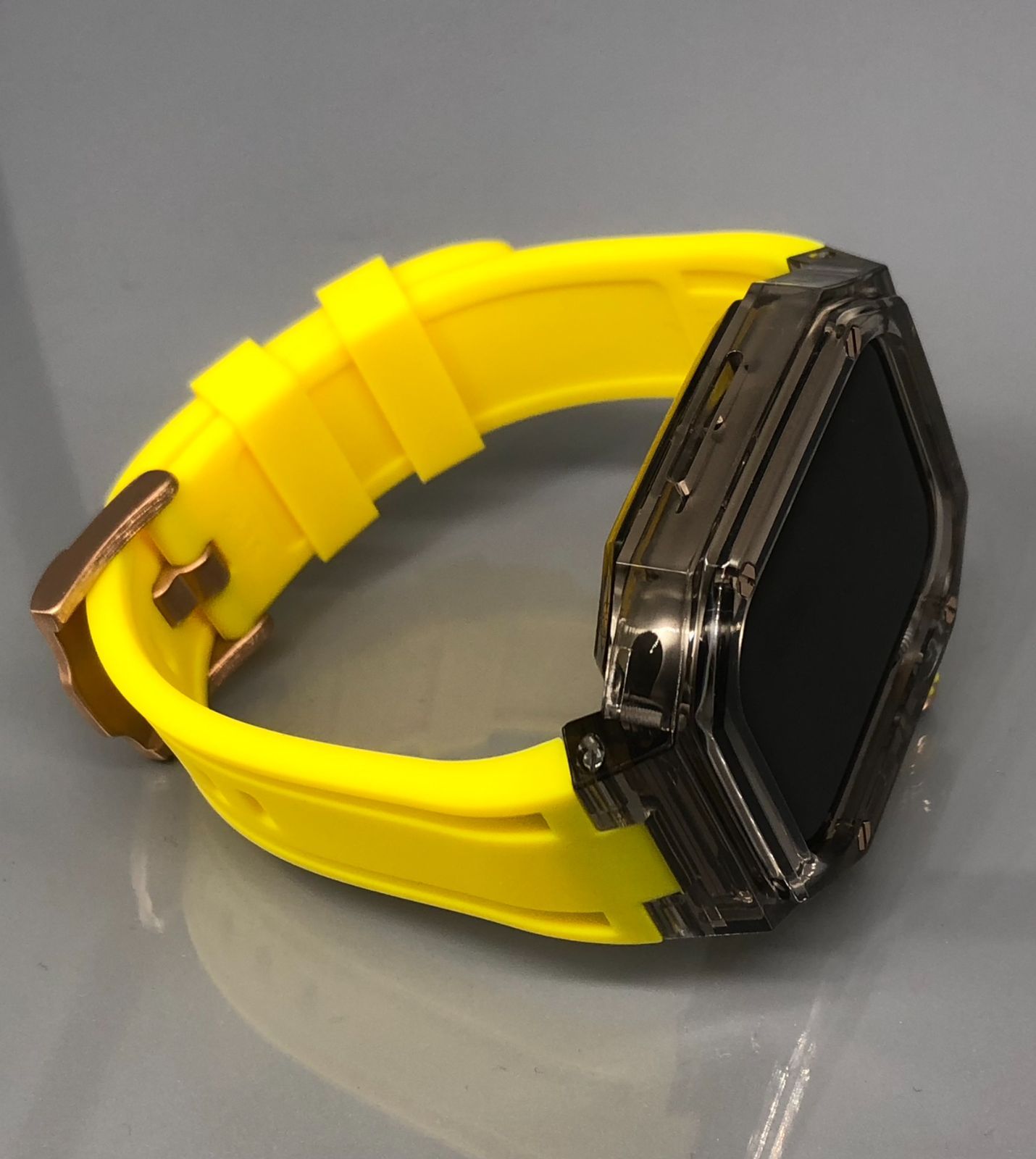GimelZayin zc rg ブラッククリア イエロー★アップルウォッチ ラバーベルト カバー クリア ケース 40mm 41mm 44mm 45mm 46mm 49mm スポーツ メンズ レディース 4スクリュー Apple Watch バンド GimelZayin zc rg ブラッククリア イエロー★アップルウォッチ ラバーベルト カバー クリア ケース 40mm 41mm 44mm 45mm 46mm 49mm スポーツ メンズ レディース 4スクリュー Apple Watch バンド