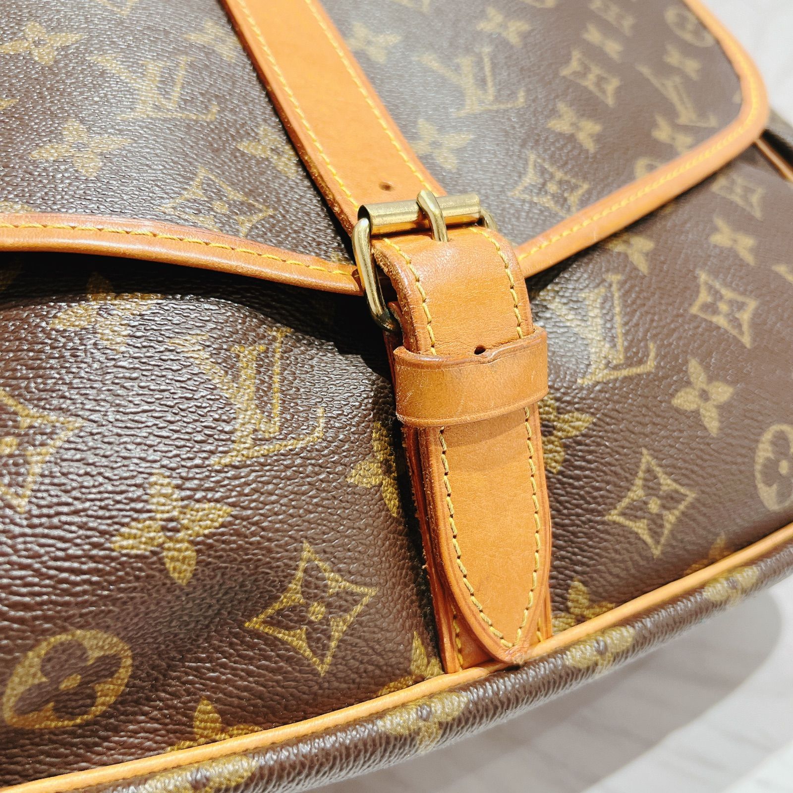 LOUIS VUITTON ルイ・ヴィトン ソミュール35 M42254 モノグラム