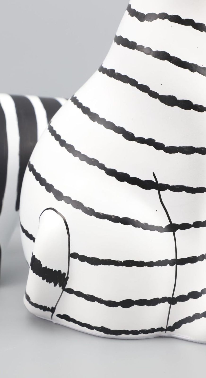 ヨーロッパ風 猫のアートオブジェ