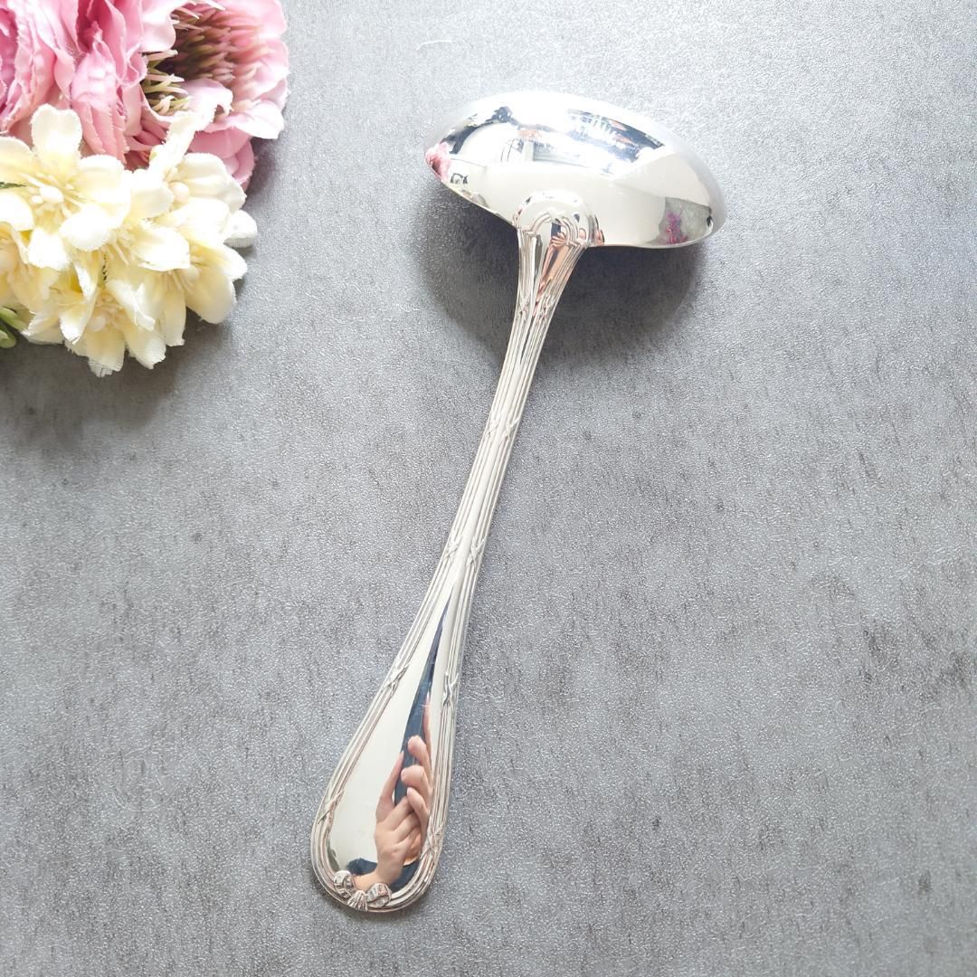 ソースレードル