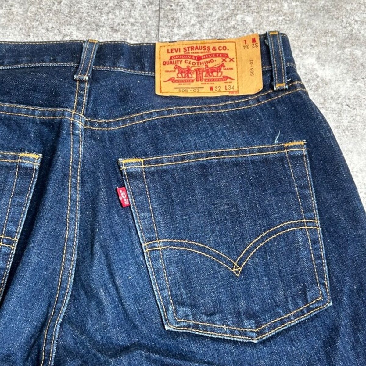 00's Levi's 505 USA製 米国製 W32 デニムパンツ ボタン裏刻印379