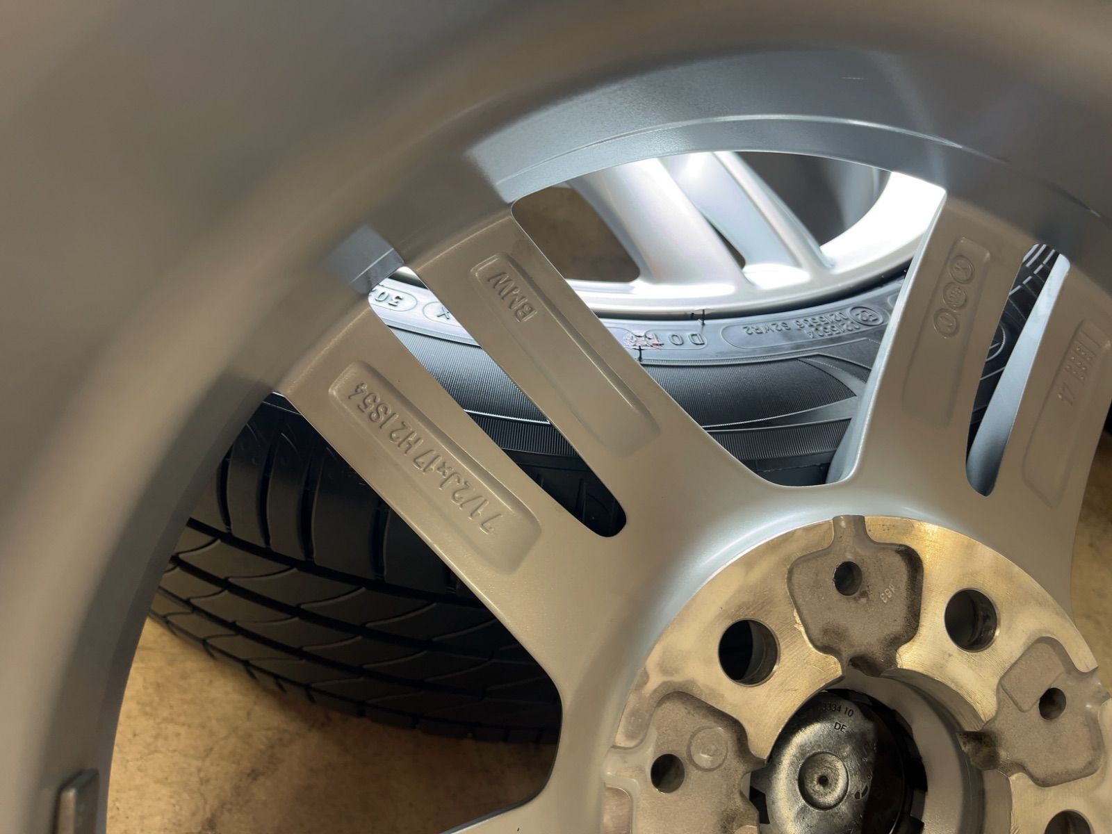 BMW 2シリーズ アクティブツアラー純正 ダブルスポーク483M ホイール