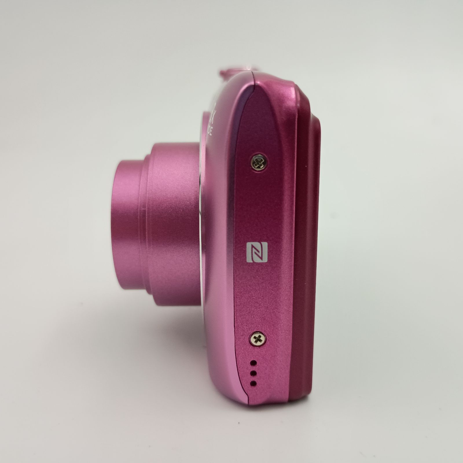 Nikon Coolpix A300 Compact DIGITAL Camera コンパクトデジタル
