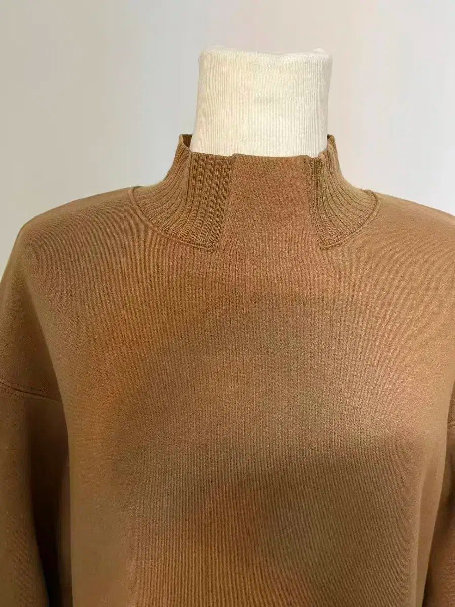 2020年 SYSTEM ニート ベルベット プリーツ ロング ONE PIECE