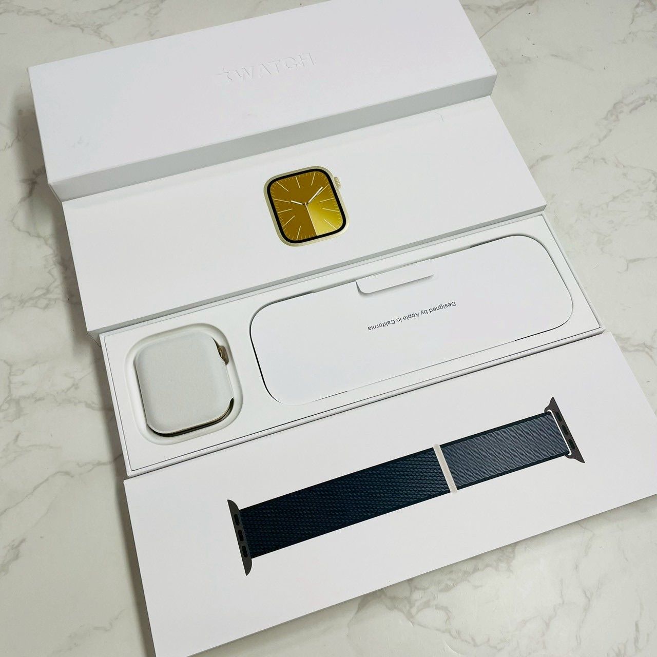 Apple Watch Series 9 ゴールドステンレススチールケース 45mm ミッドナイトブルーループ MRQL3J A 90 ストア WW5436