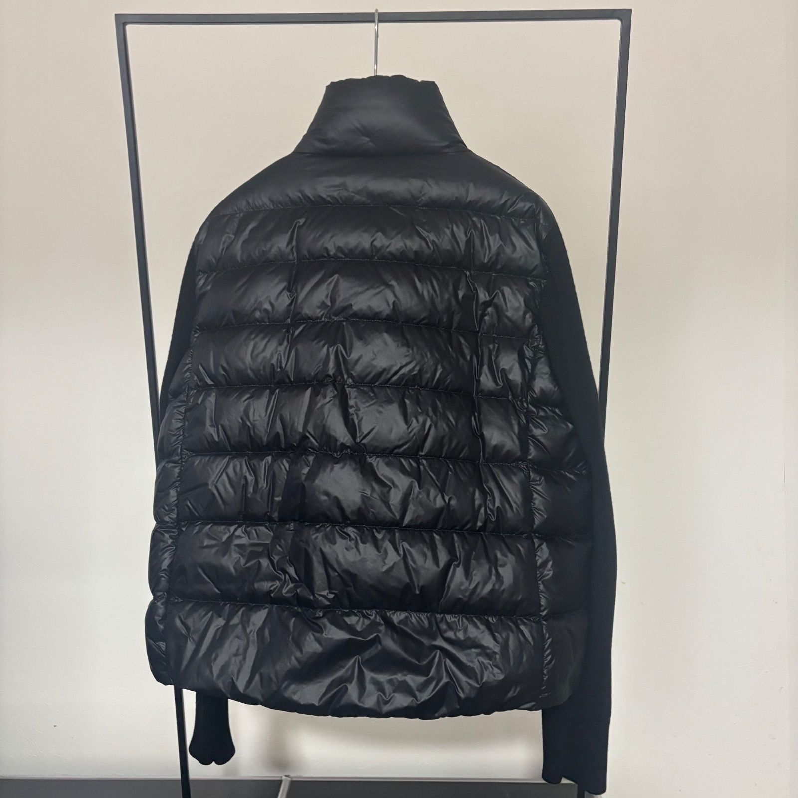 美品　24年〜25年製　MONCLER ハイブリッドダウン　切替　ニット　黒　M モンクレール☆ハイブリッドダウンニット☆2024〜25年モデル☆L