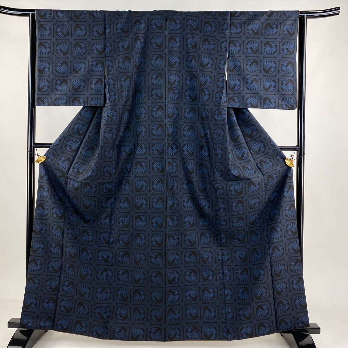 未使用 本場大島紬 証紙付 純泥染 手織り 泥藍 058 | kimono Re