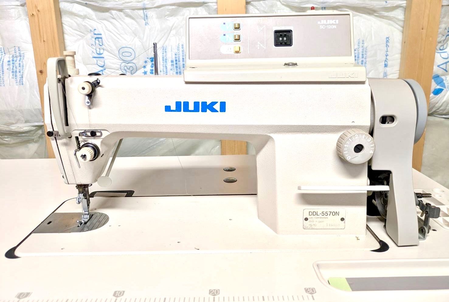 JUKI ジューキ DDL-5570N 工業用ミシン 土台付き ジャンク □ジューキ 