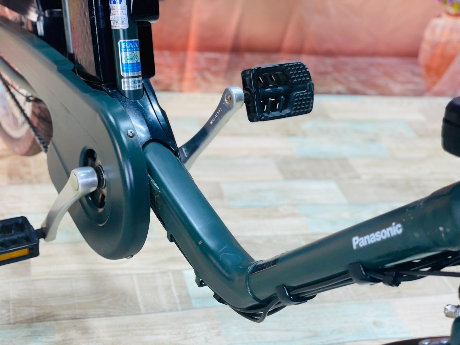 高年式】【2018年モデル】【ギュット】【マット系ダークグリーン