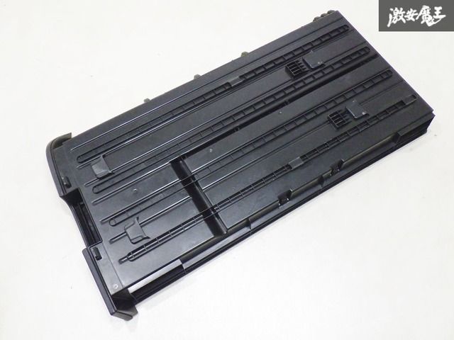 T31 エクストレイル　ラゲッジアンダートレイ　日産純正　左側　オプション エクストレイル ラゲッジトレイ 日産純正部品 パーツ オプション