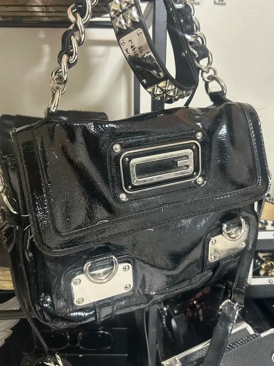 guess purse