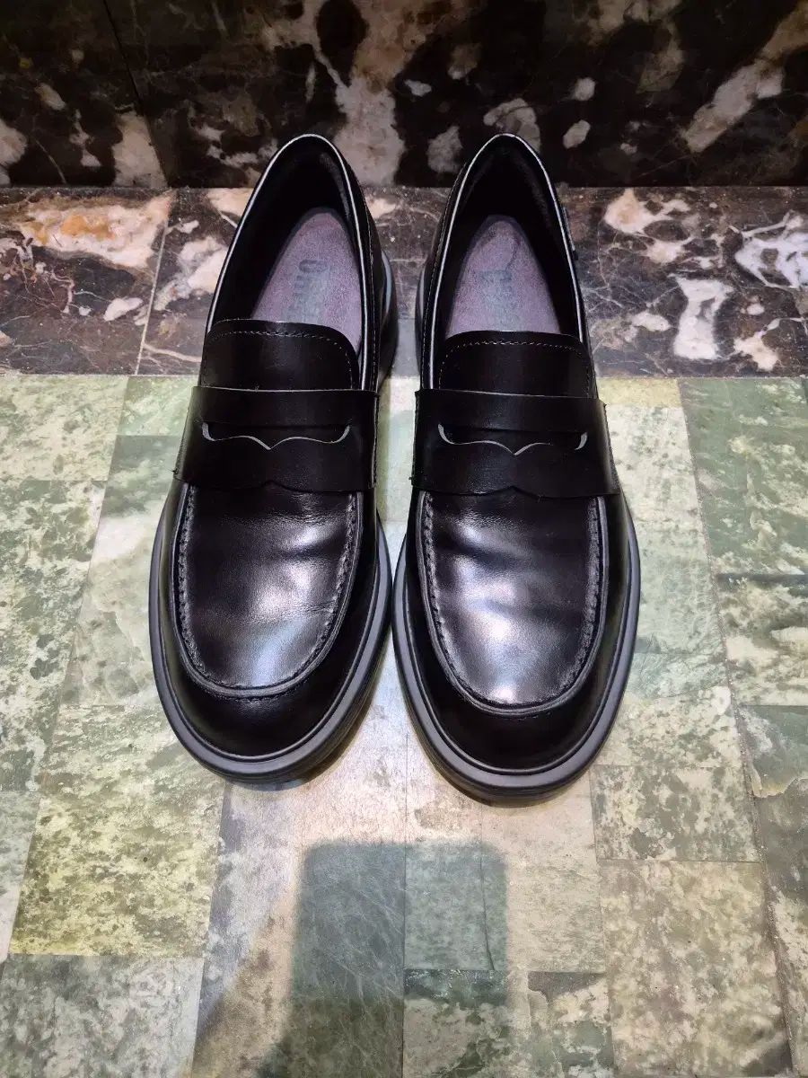 カンペール レザーデッキシューズ 極美品 シボ革 革靴 ネイビー 【42