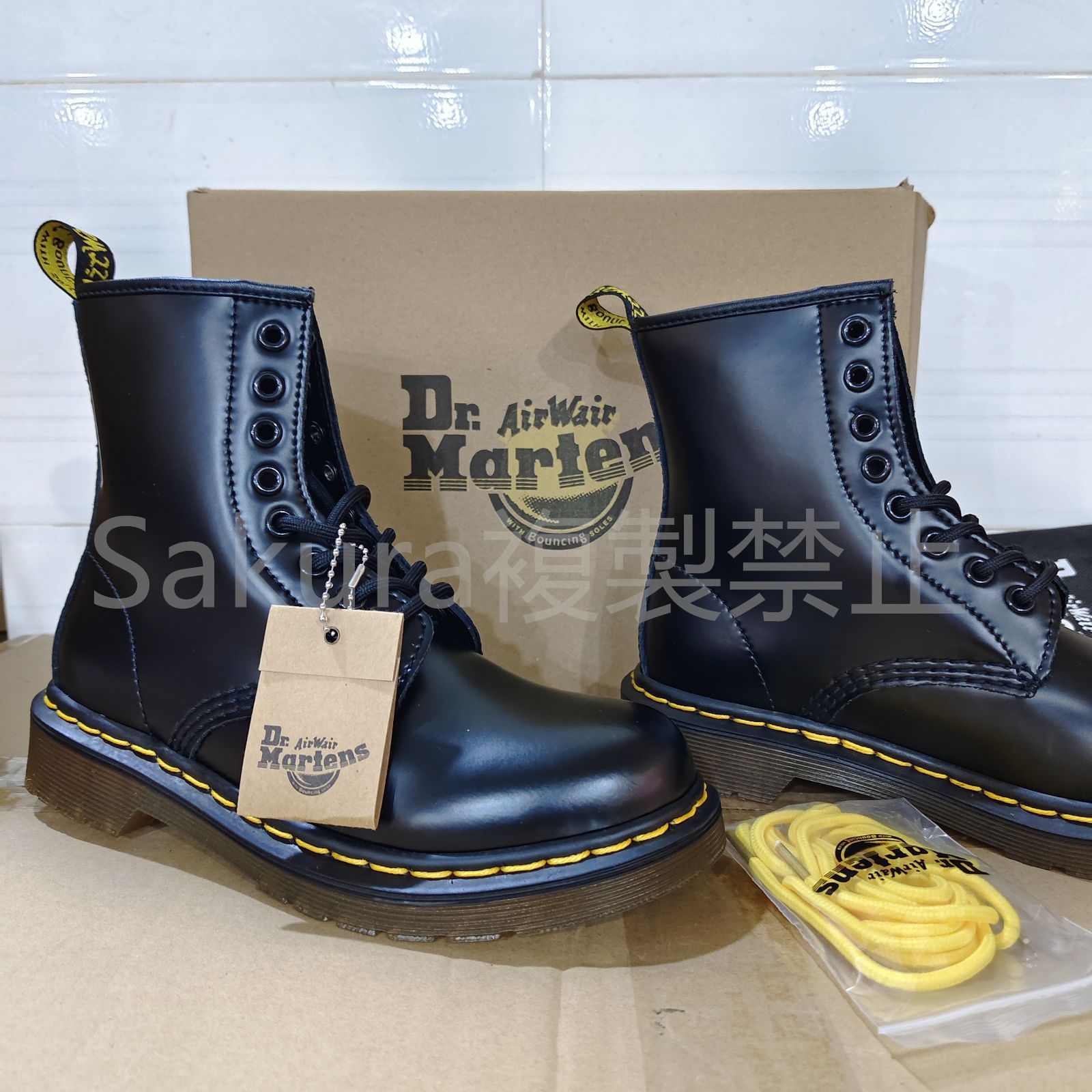 新品未使用✨】Dr.Martens ドクターマーチン 1460 8ホール レースアップブーツ 黒 - メルカリ