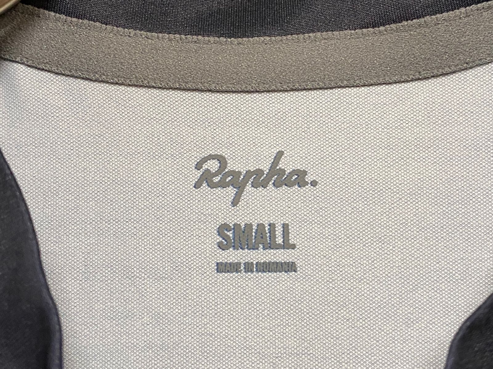 デザント 広島カープ L 石井琢朗 サイン入り ハイクオリティ ユニフォーム