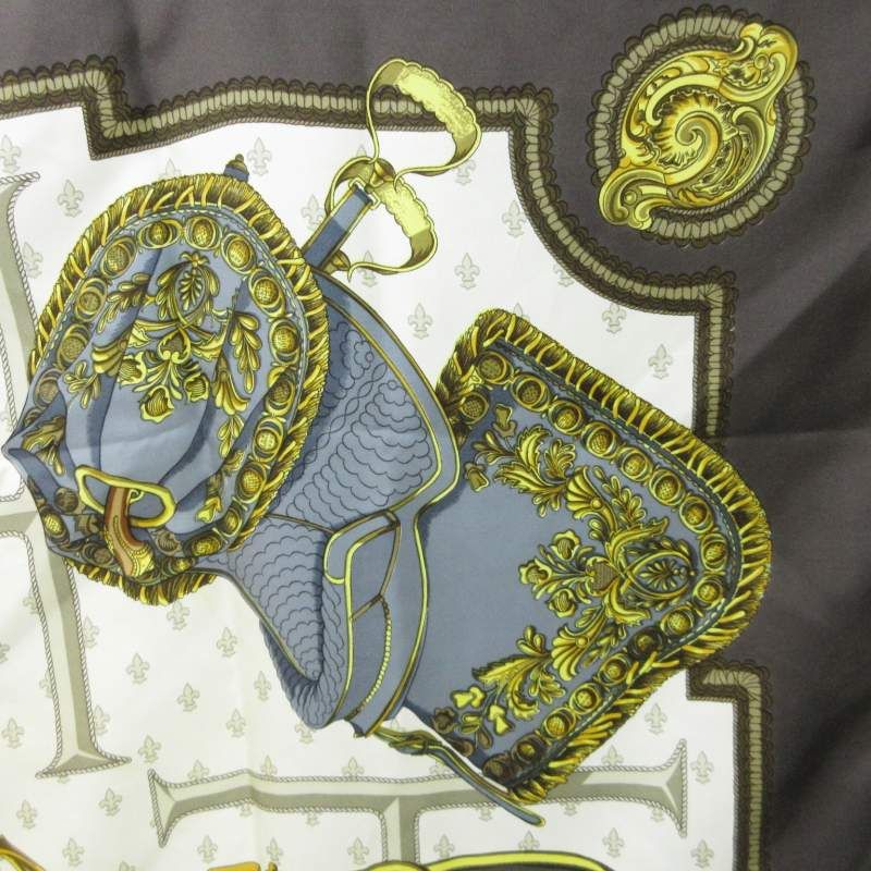 希少✨ エルメス HERMESスカーフ カレ90 SELLES A HOUSSE HERMES - 美品 エルメス カレ90 SELLES A HOUSSE カバーへの