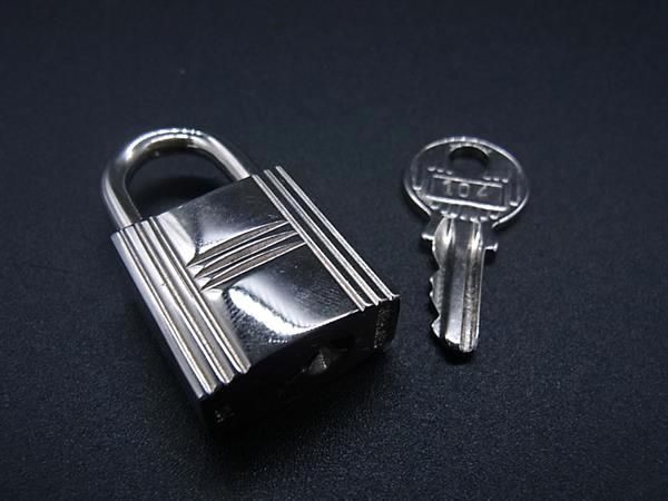 【極美品】HERMESエルメスカデナ南京錠パドロック鍵2ケ付き □極美品□ HERMES エルメス カデナ 南京錠 パドロック 104 鍵
