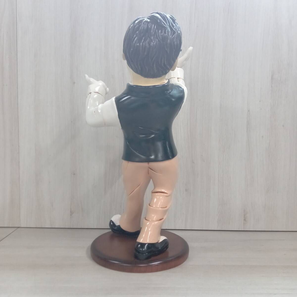 ソムリエのワインホルダー