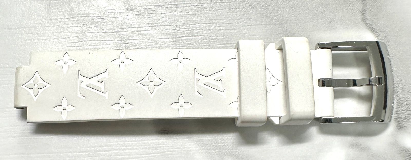 ルイヴィトン タンブール モノグラム 替え ラバーベルト 買取実績