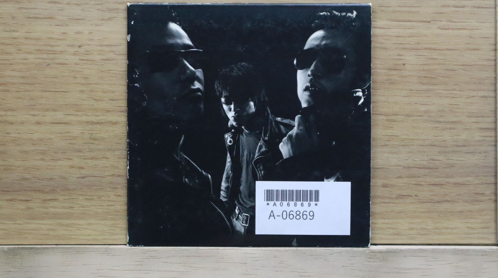 Guitar Wolf Run Wolf Run レコード Amazon.co.jp: RUN WOLF RUN(紙): ミュージック