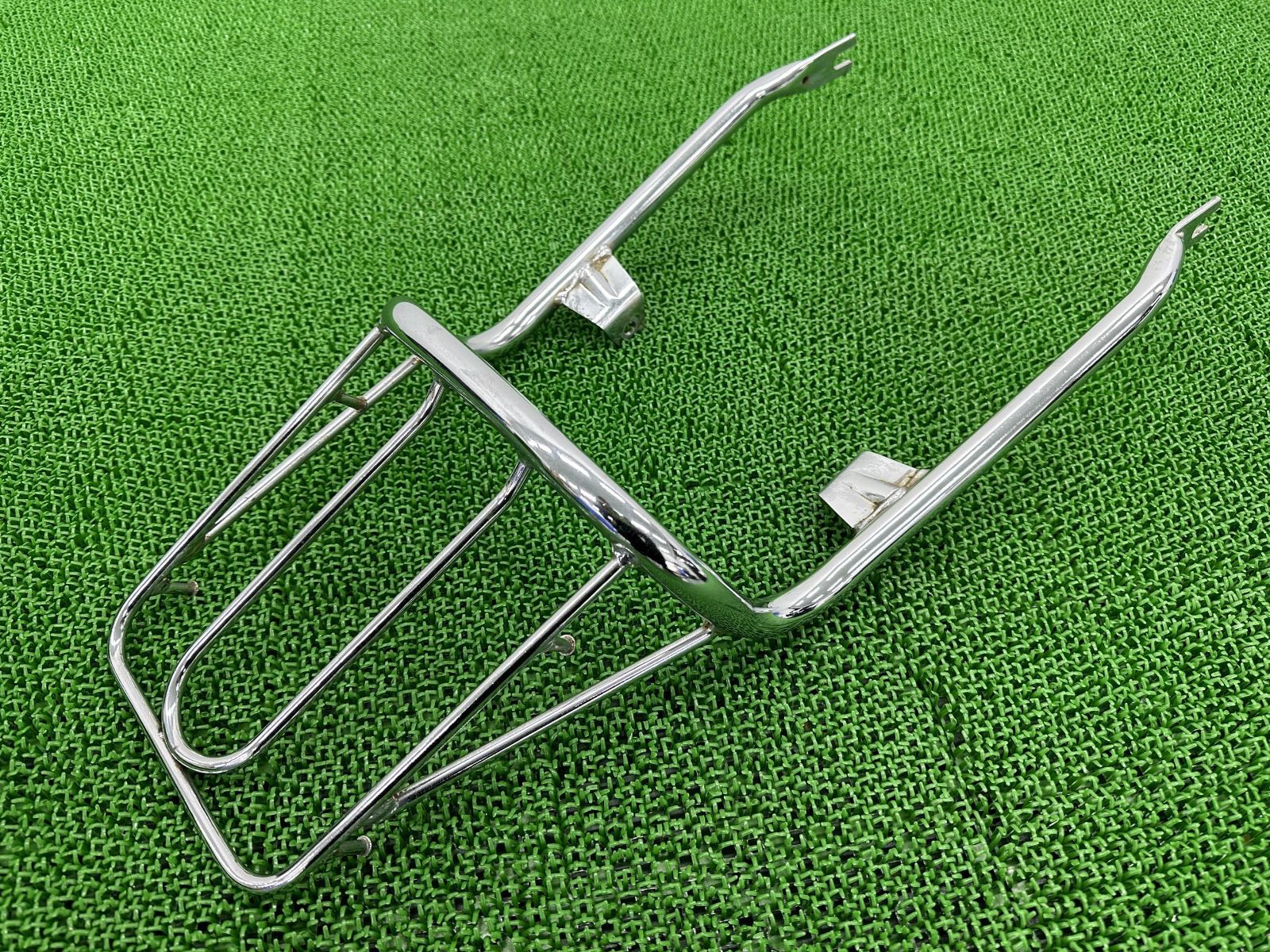 GN125H リアキャリア スズキ 純正 中古 バイク 部品 LC6PCJG グラブバー ノーマルリアラック 荷台 コンディション良好 曲がり無し