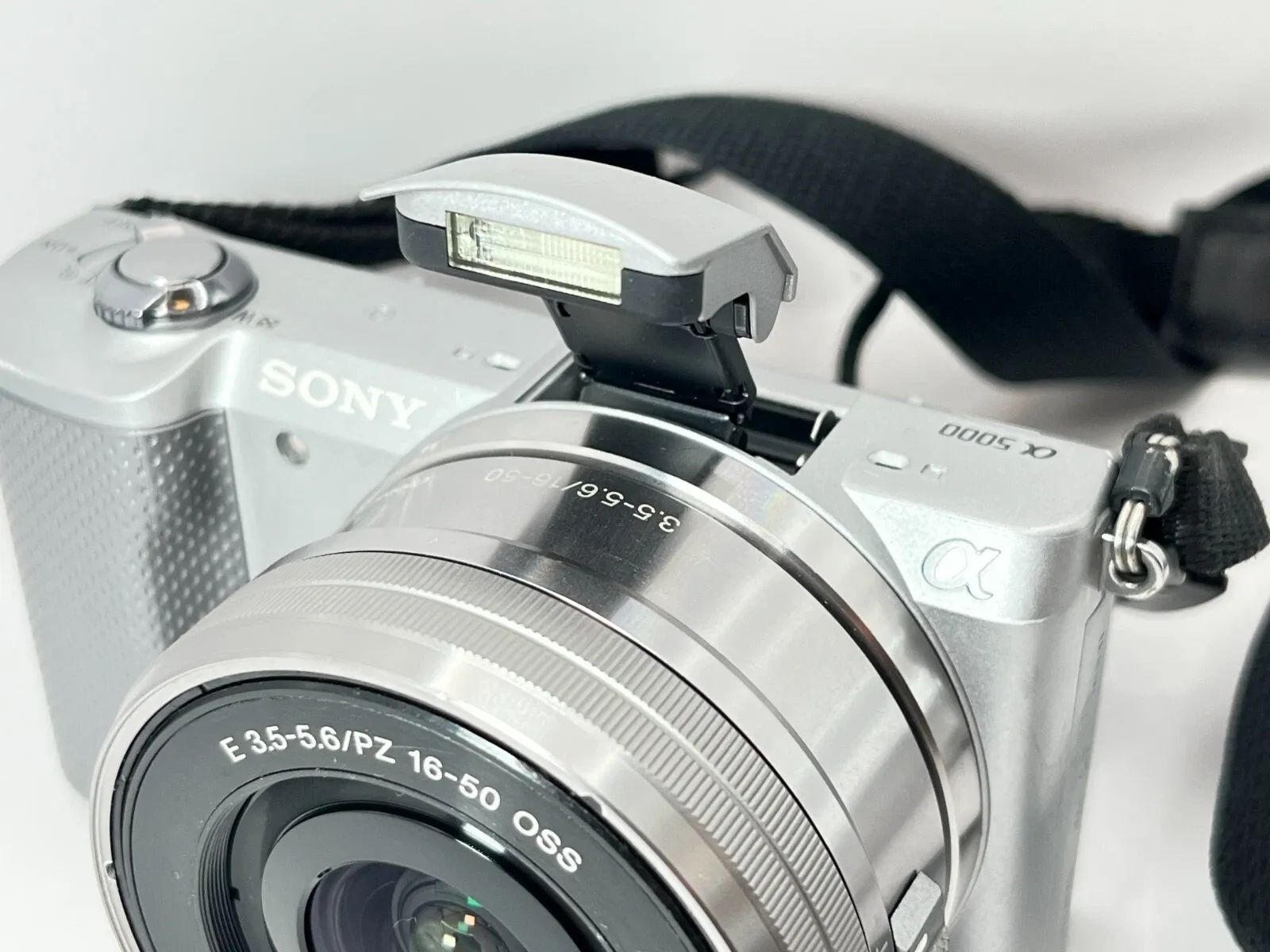 SONY ミラーレス一眼 α5000 パワーズームレンズキット ブラック ILCE 