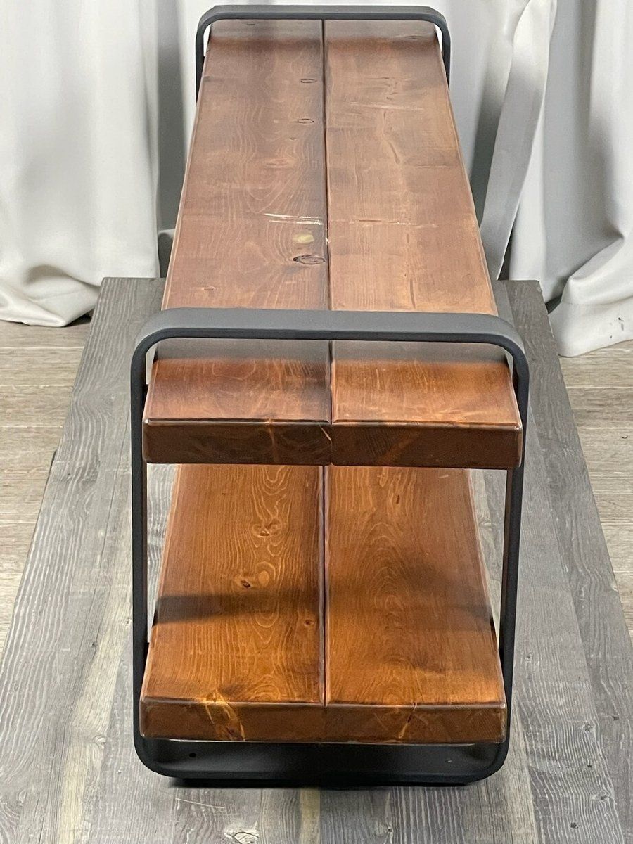 ACME Furniture|神奈川県秦野市|A3